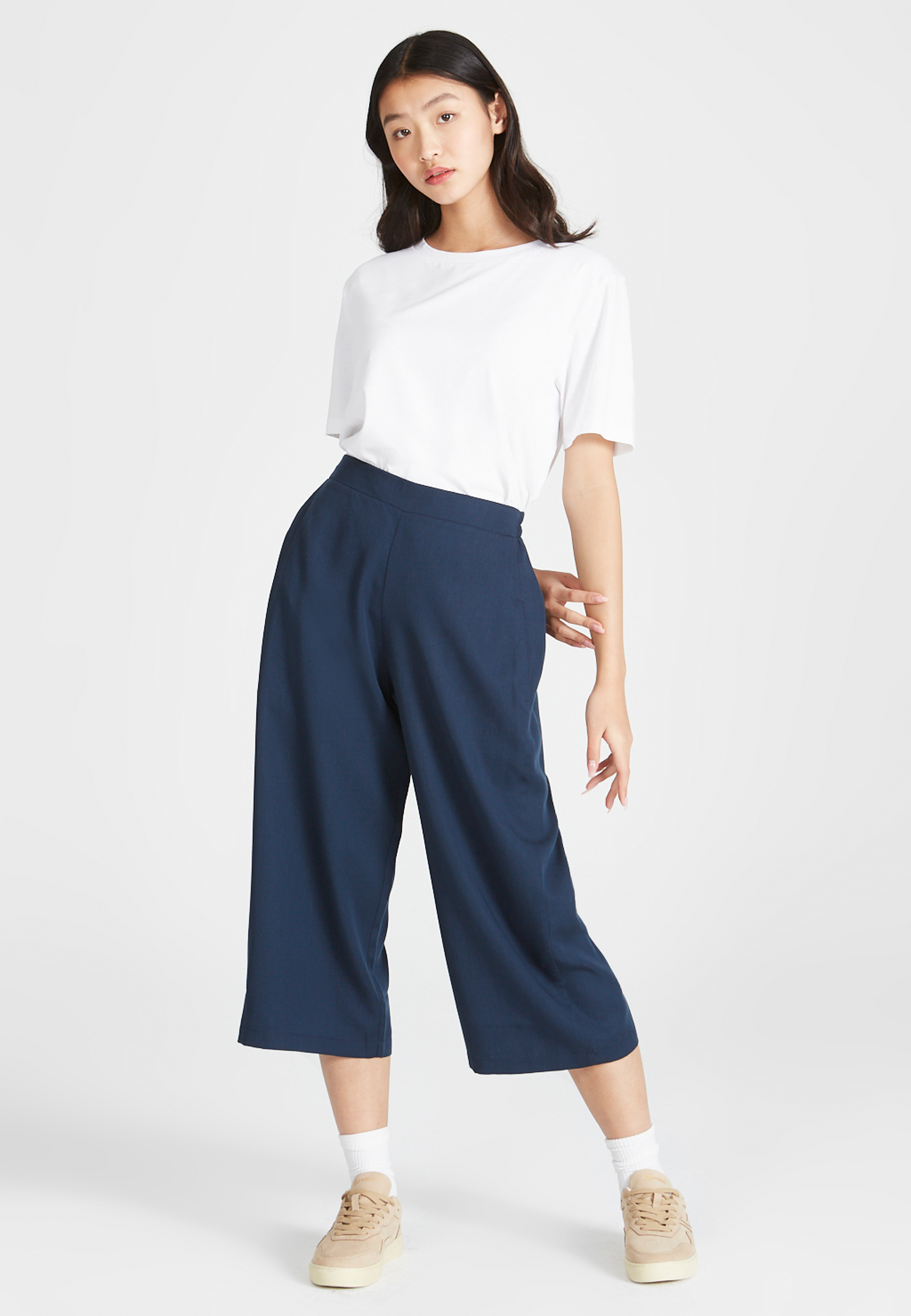 Givn Berlin Hose/Culotte Anna Farbe: Midnight Blue (Refibra)