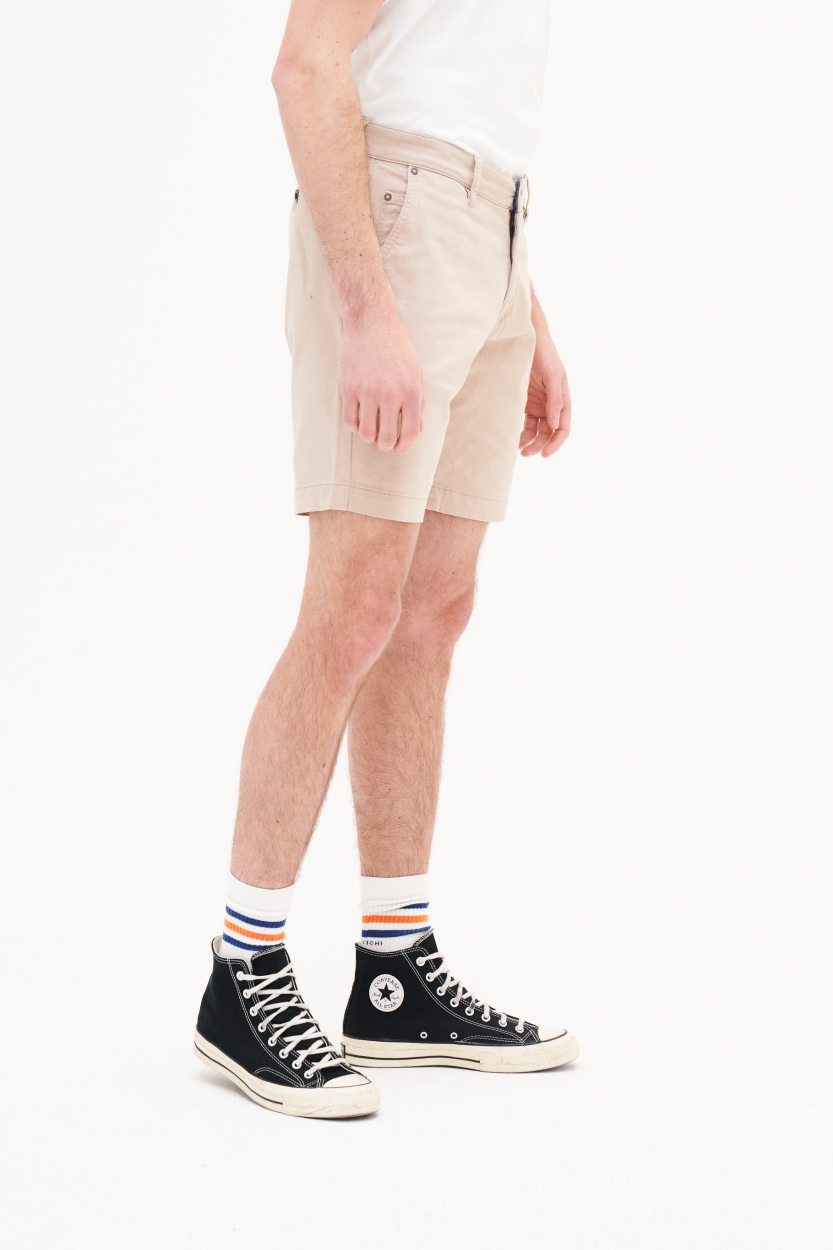 Kuyichi Toby Chino Shorts Farbe: Sand