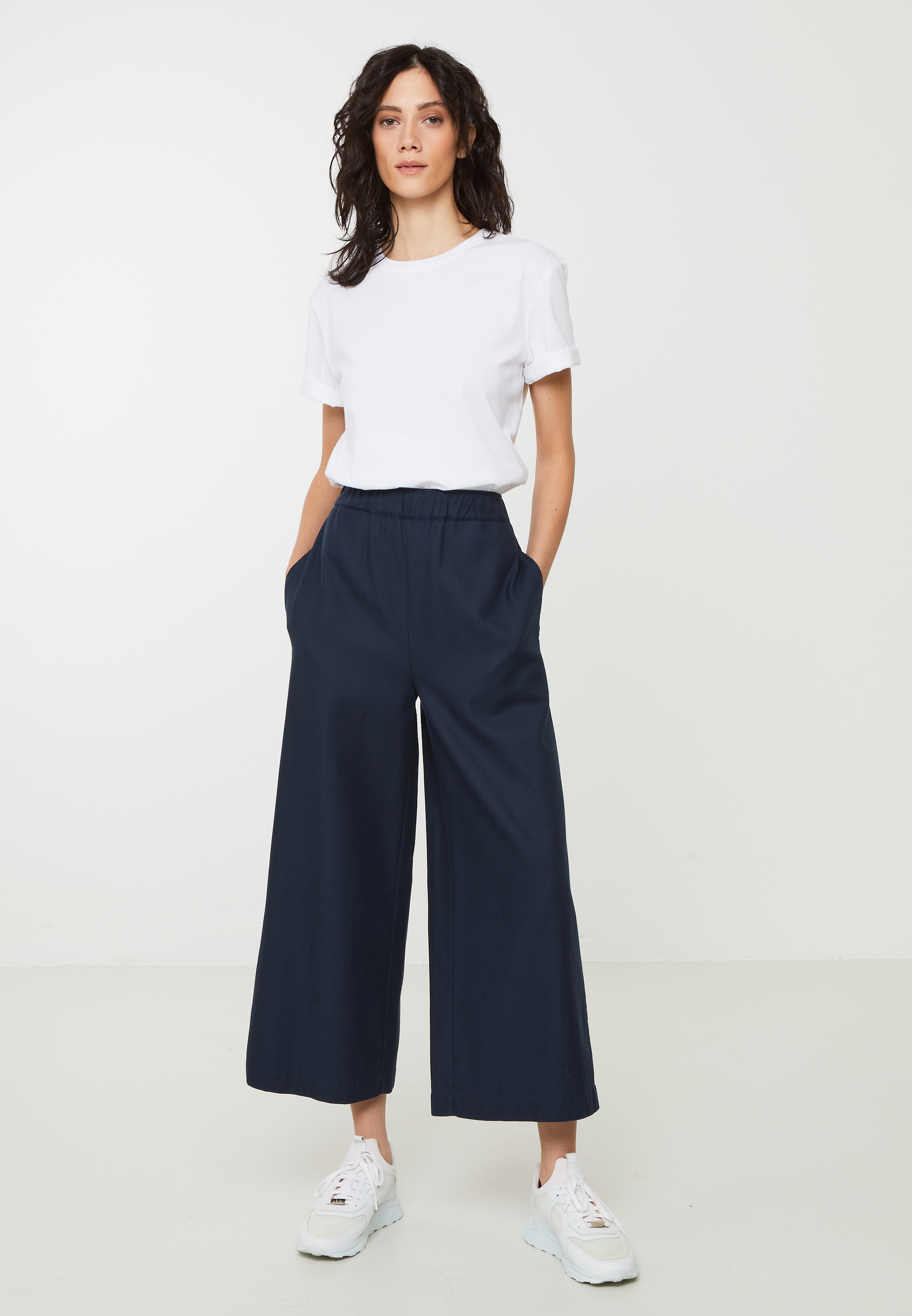 recolution  Pants AUBRIETA  dark navy