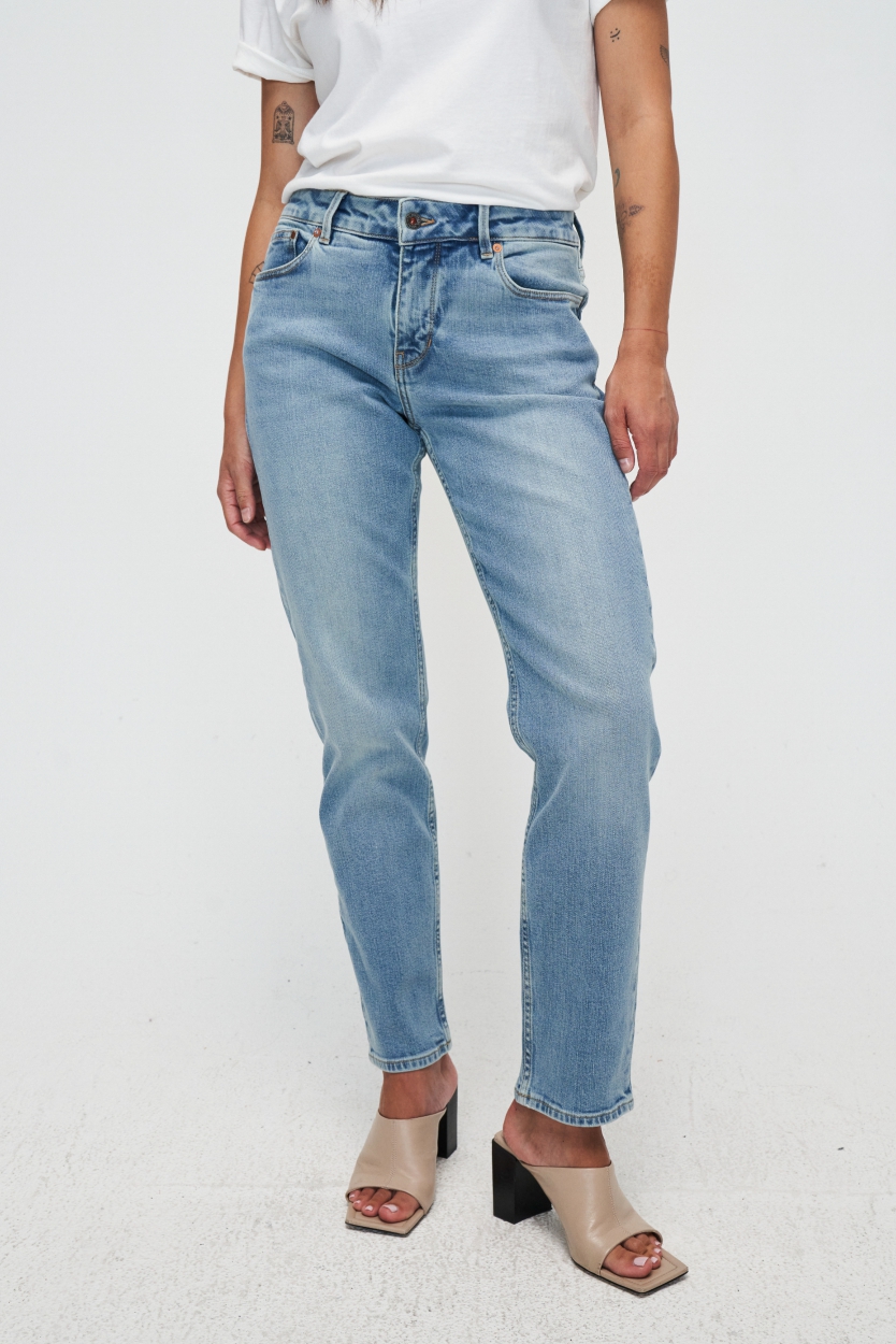 Kuyichi  Jenna Boyfriend Faded Jeans Farbe: Faded Indigo
