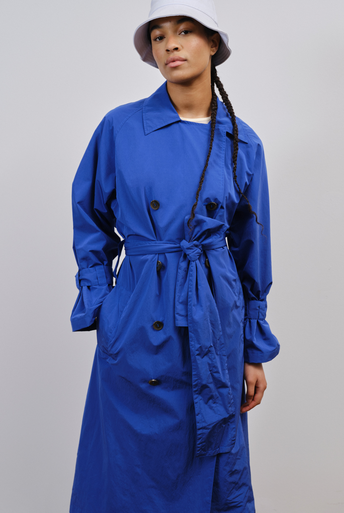 Embassy of Bricks and Locks  Trenchcoat KALVI Farbe: EMB Blue